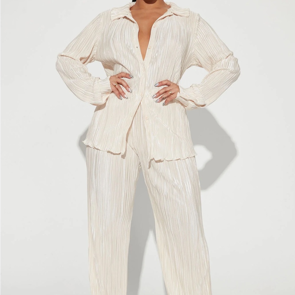 NEW Cream Plisse Pant Set - Small